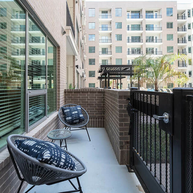 Studio3 Bedroom Apartments in Downtown Houston TX